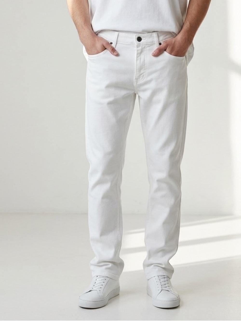 Sun + Stone Mens Slim Fit Jeans 33 White Denim Stretch NWT MSRP $45